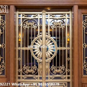 Iron Gate Design For Main Gate, Door Gate Design For Home Iron Gate Stock Photos And Images