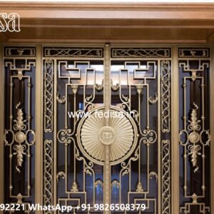 Compound Gate Price, Round Gate Design Iron Gate Stock Photos And Images