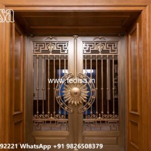 Iron Gate Colour Design, Black Gate Design Iron Gate Stock Photos And Images