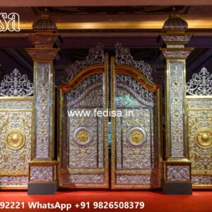 Iron Gate Design For Main Gate, Farm Gate Design Iron Gate Stock Photos And Images