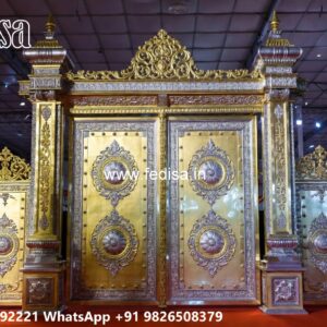 Compound Gate Simple Design, Steel Gate New Design Iron Gate Stock Photos And Images