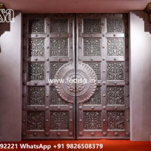 Traditional Gate Design, Gate Ke Upar Ki Design Iron Gate Stock Photos And Images