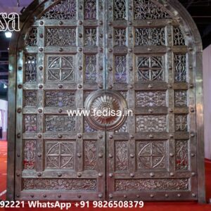 Compound Gate Simple Design, Gate Flower Design Iron Gate Stock Photos And Images