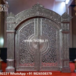 Modern Front Gate, Modern Iron Gate Iron Gate Stock Photos And Images