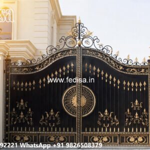 Slide Gate Design For House, Front Gate Design Of Home Iron Gate Stock Photos And Images