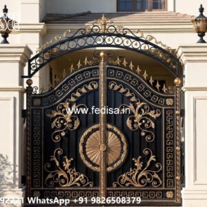 Iron Gate Colour Design, Ghar Ka Men Gate Ka Design Iron Gate Stock Photos And Images
