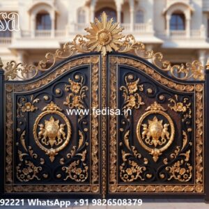 Traditional Gate Design, Laser Cutting Compound Gate Iron Gate Stock Photos And Images