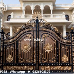Compound Gate Simple Design, Folding Main Gate Design Iron Gate Stock Photos And Images