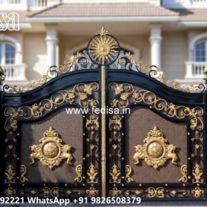 Modern Front Gate, Main Gate Shed Design Iron Gate Stock Photos And Images