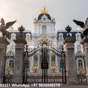 Compound Gate Simple Design, Sliding Door Main Gate Iron Gate Stock Photos And Images