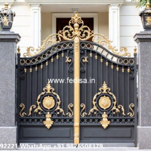 Compound Gate Simple Design, Boundary Main Gate Iron Gate Stock Photos And Images