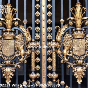 Iron Gate Design For Main Gate, Different Types Of Gate Design Iron Gate Stock Photos And Images