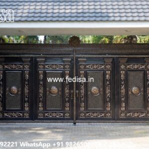 Compound Gate Simple Design, Four Fold Gate Design Iron Gate Stock Photos And Images
