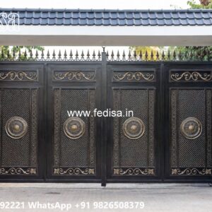 Compound Gate Simple Design, 9 Feet Gate Design Iron Gate Stock Photos And Images