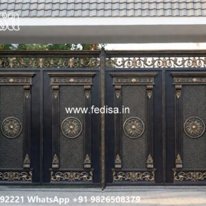 Slide Gate Design For House, Lohe Wale Gate Iron Gate Stock Photos And Images