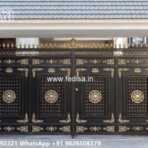 Compound Gate Simple Design, Heavy Gate Design Iron Gate Stock Photos And Images
