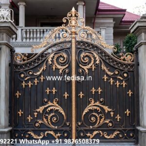 Compound Gate Simple Design, Steel Gate With Hpl Sheet Iron Gate Stock Photos And Images