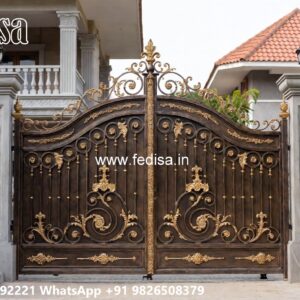Modern Main Gate Design 2109, Lohe Ka Gate Ka Colour Iron Gate Stock Photos And Images