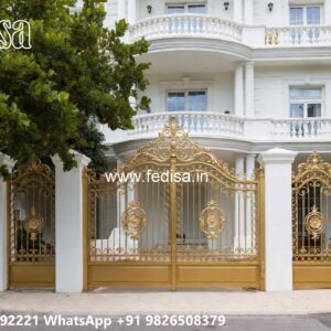 Slide Gate Design For House, Gate Design For Farmhouse Iron Gate Stock Photos And Images