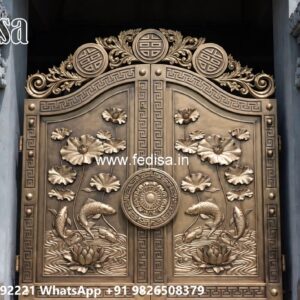 Iron Gate Colour Design, Lohe Ka Sliding Gate Iron Gate Stock Photos And Images