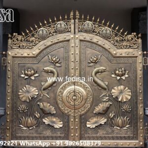 Modern Front Gate, Design Of Boundary Wall With Gate Iron Gate Stock Photos And Images