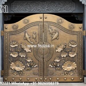 Steel Gate Ka Design, Compound Wall And Gate Design Iron Gate Stock Photos And Images