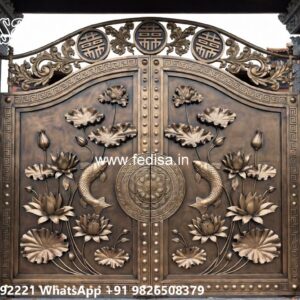 Compound Gate Simple Design, Different Types Of Gates For House Iron Gate Stock Photos And Images