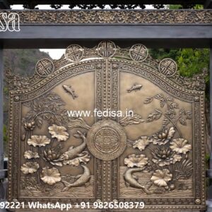 Gate Upper Design, Side Gate Designs For Home Iron Gate Stock Photos And Images