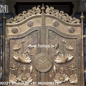 Iron Gate Colour Design, Gate And Boundary Wall Design Iron Gate Stock Photos And Images