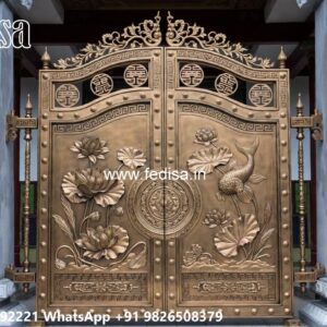 Traditional Gate Design, Grill Boundary Wall Iron Gate Stock Photos And Images