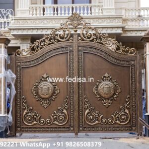 Iron Gate Colour Design, Wide Gate Design Iron Gate Stock Photos And Images