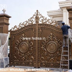 Compound Gate Price, Fancy Fences And Gates Iron Gate Stock Photos And Images