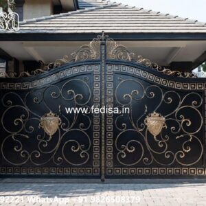 Modern Front Gate, Square Bar Steel Gate Design Iron Gate Stock Photos And Images