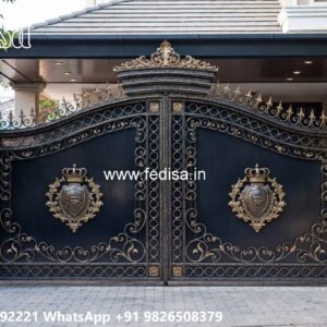 Compound Gate Price, Gate Design In Front Of House Iron Gate Stock Photos And Images