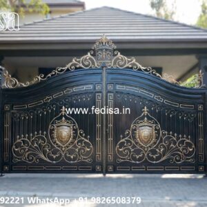 Gate Upper Design, Compound Wall With Grill Design Iron Gate Stock Photos And Images