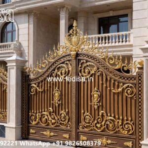 Slide Gate Design For House, 4 By 7 Ka Gate Iron Gate Stock Photos And Images