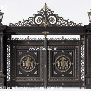 Compound Gate Simple Design, Steel Designer Gate Iron Gate Stock Photos And Images