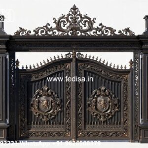 Traditional Gate Design, Ornamental Gate Design Iron Gate Stock Photos And Images