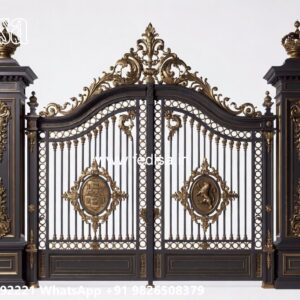 Traditional Gate Design, Loha Gate Grill Iron Gate Stock Photos And Images
