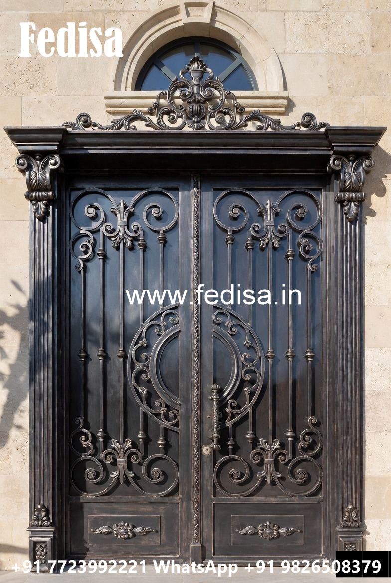 Elegant Sliding Gate Grill Design for Residences No-061