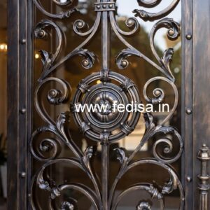 Elegant Iron Grill Gate Design for Contemporary Homes No-821