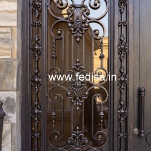 Classic Gate Grill Design for Traditional House Fronts No-912