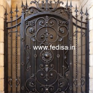 Stylish Front Exterior Gate Grill Design for Modern Villas No-2700