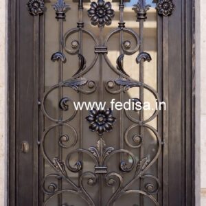 Elegant Villa Gate Grill Design with Luxury Finish No-2755