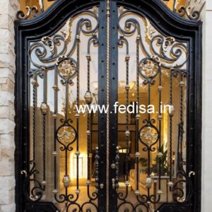 Modern Iron Gate Grill Design with Artistic Detail No-4375