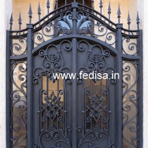 Attractive Modern Grill Gate Design for Villas No-4424