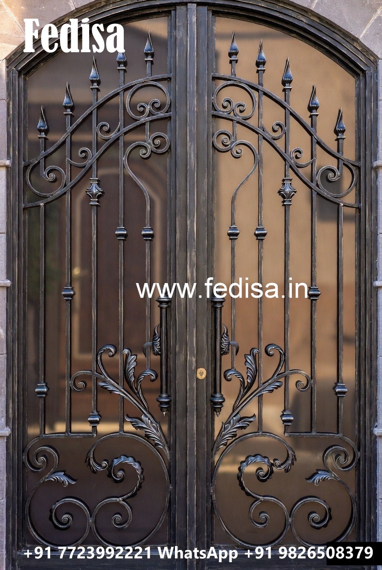Contemporary Villa Gate Grill Design with Artistic Finish No-5544