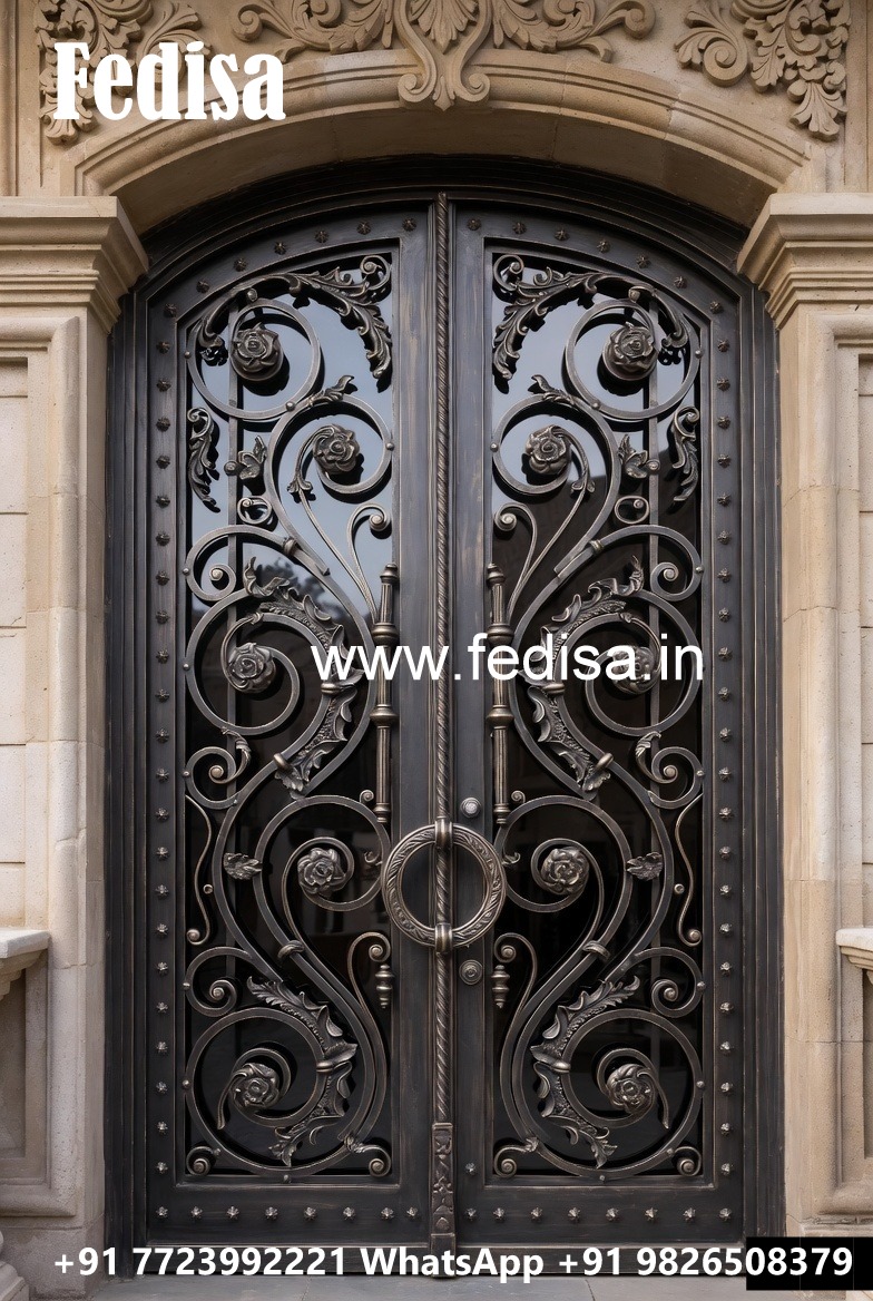 Stylish Modern Villa Grill Gate Design Inspiration No-5579
