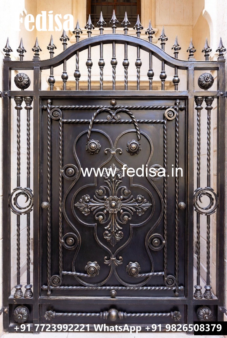 Contemporary Front Gate Grill Design with Elegant Finish No-5596