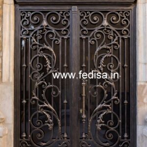 Attractive Modern Grill Gate Design for Villas No-5624